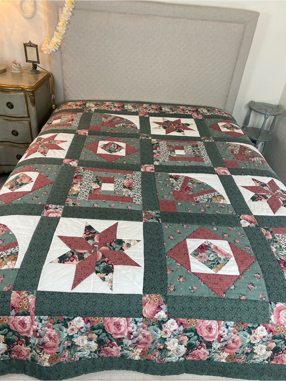 Floral Patchwork Quilt - Green & Rose Floral
